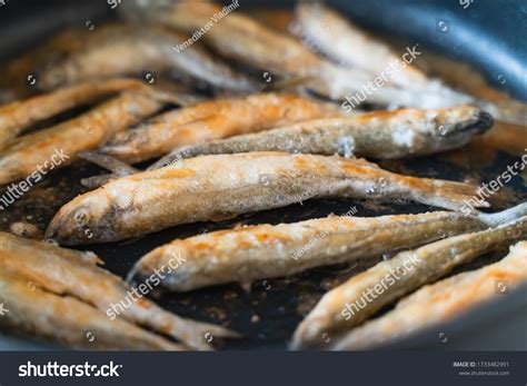 2,417 Fried smelt Images, Stock Photos & Vectors | Shutterstock