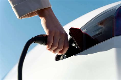 How Can We Reduce The Charging Time of Electric Cars?