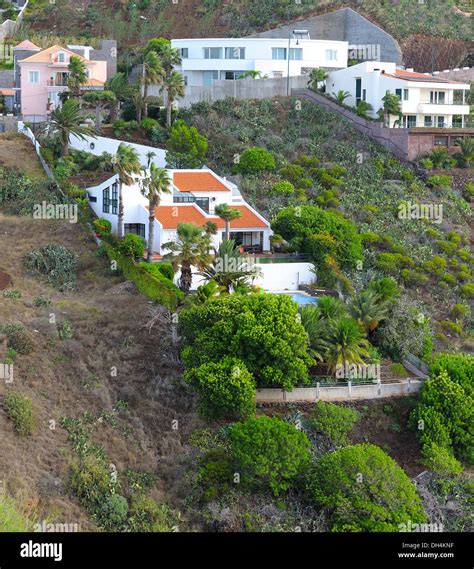 Madeira portugal luxury villa built hi-res stock photography and images - Alamy