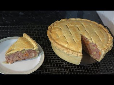 Corned Beef & Potato Pie - Simple but tasty | Corned beef, Potato pie, Baking blog