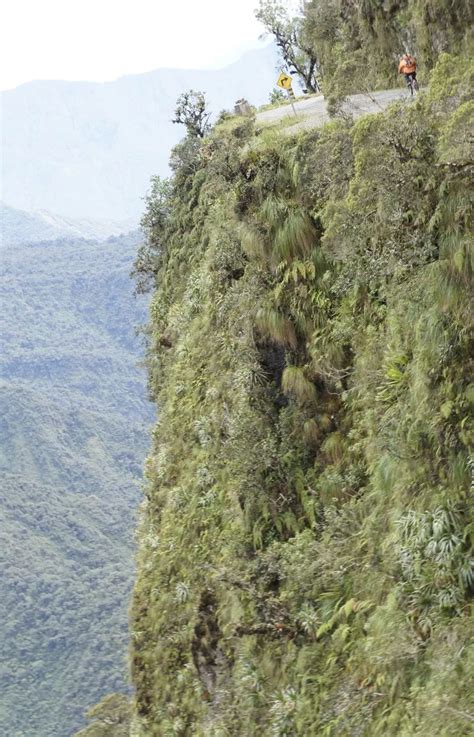 World's most dangerous road - the North Yungas Road in Bolivia - World News - Mirror Online