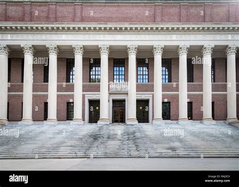 Harvard university library hi-res stock photography and images - Alamy