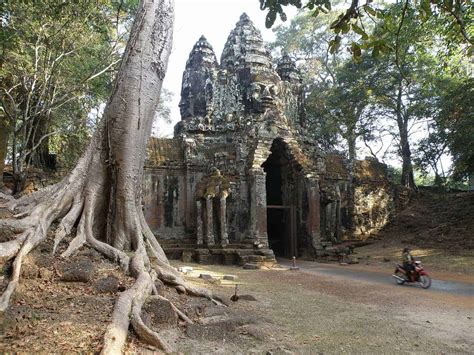 Angkor Thom Temple Guide - The Great Angkor City - Just Siem Reap