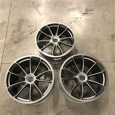 OEM Porsche GT3 RS Center Lock Wheels 911 991 - Extreme Wheels