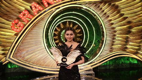 Bigg Boss 15 winner Tejasswi Prakash gets Rs 40 lakh. What was Bigg ...