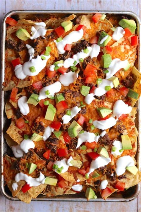 Easy Ground Beef Nachos Recipe | The Hungry Hutch