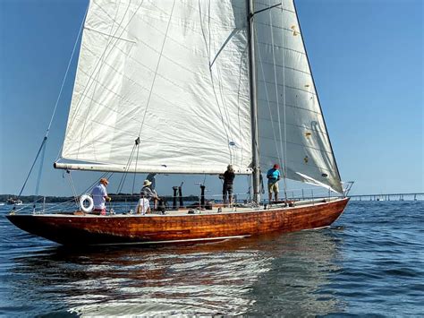 SLIDESHOW: Classic Wooden Beauties Sail the Severn | Chesapeake Bay ...