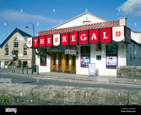 The Regal Cinema, Wadebridge Cornwall UK Stock Photo - Alamy