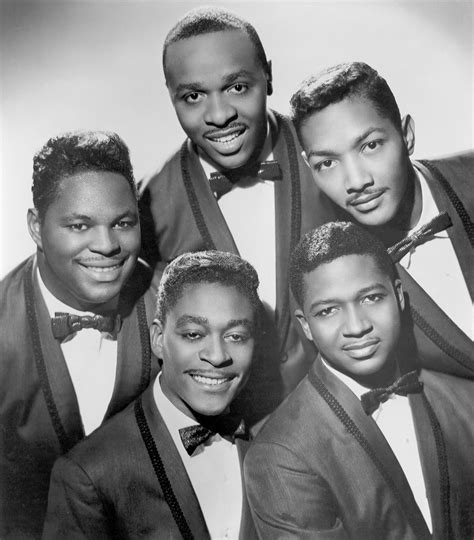 Marvin Junior, founding member of doo-wop group Dells, dies at 77 - The Washington Post