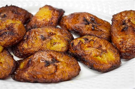 Fried Sweet Plantains - Cook2eatwell