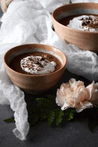 Unwind With These 11 Luxurious Chocolate Mousse Gifs – Cooking Panda