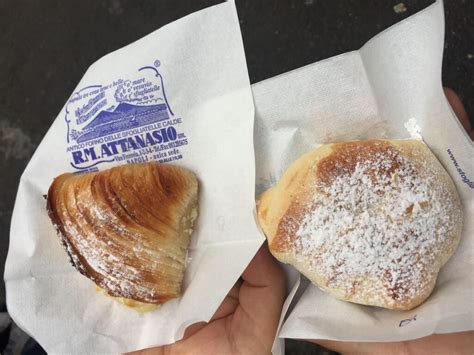 Best Sfogliatelle in Naples: 6 Sweet Picks – Devour Tours