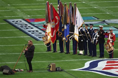 Chris Stapleton sings national anthem at Super Bowl 2023