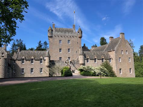 The best of Scottish Castle gardens - Cawdor