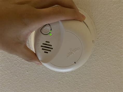 Change Battery First Alert Smoke Alarm - Amazadesign