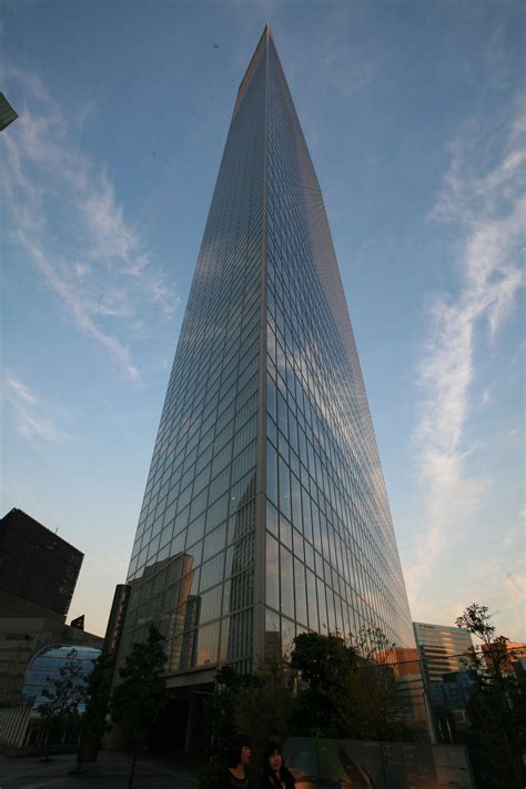 Alfa img - Showing > Image From a Tall Building