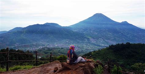 Pariwisata Provinsi Jawa Tengah | Artikel | Tersihir Pesona Bukit ...