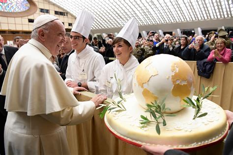 Want to wish Pope Francis a Happy Birthday? Here's how. | America Magazine