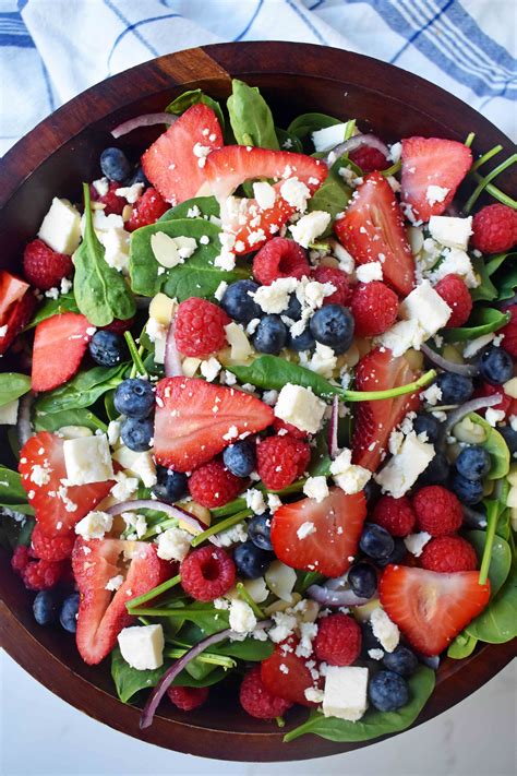 Spinach Berry Salad with Sweet Poppy Seed Dressing – Modern Honey