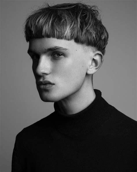 Best Bowl Cut Hairstyles & Haircut For Men [2021 Edition]