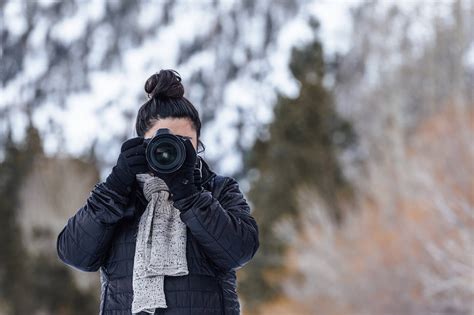 5 Tips for Better Family Portraits in the Snow - Printique