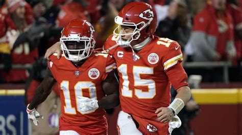 Patrick Mahomes and Tyreek Hill both on pace to set prestigious NFL ...