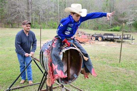 Man vs. beast: Local teenager competes in rodeo events - The Clanton ...