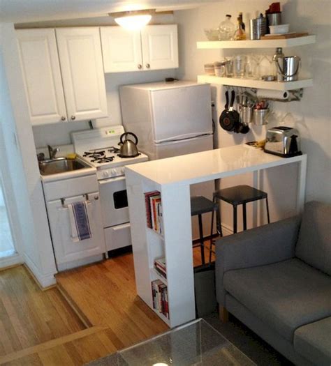 Cool 33 Stylish and Cute Apartment Studio Decor Ideas https://livinking.com/2017/06/11/33-st ...