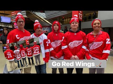 Downtown Detroit for the ReD WiNGS game #justthebells10 #livinglarge # ...