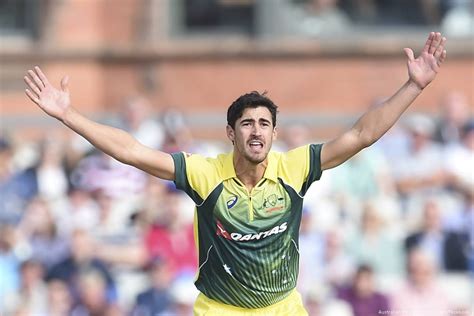 Australia’s Starc sees Abu Dhabi green-top as a mirage – Middle East Monitor