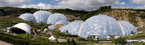 File:Eden Project geodesic domes panorama.jpg - Wikipedia