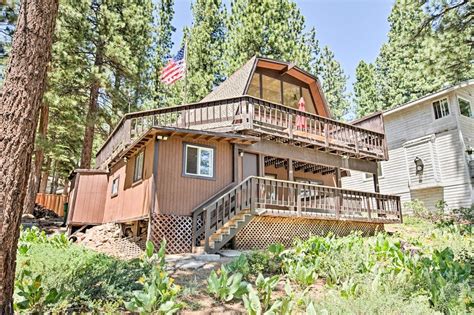 Luxurious Lake Tahoe Cabin w/Large Deck & Hot Tub! UPDATED 2020 ...