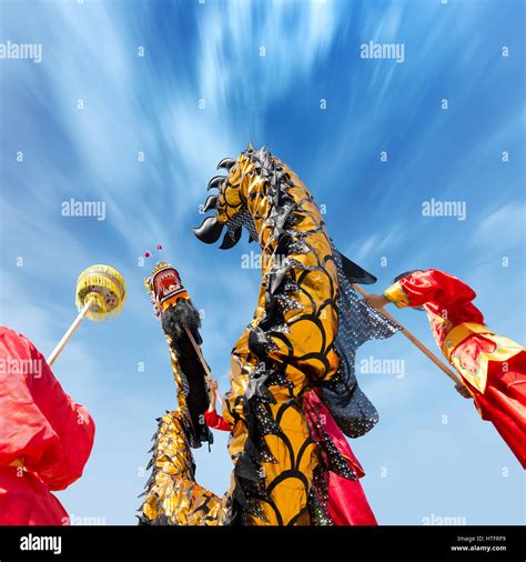 Chinese traditional dragon dance festival Stock Photo - Alamy