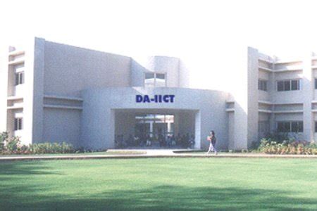 Dhirubhai Ambani IICT – Gandhinagar | College4u.in