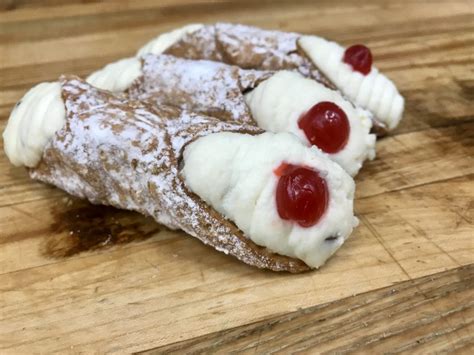 Cannoli - Regular - Angelos Italian Bakery & Market