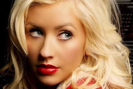 Christina Aguilera : Hurt