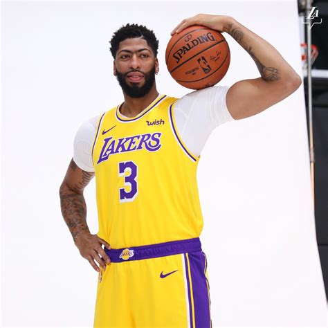 AD in the purple and gold : r/lakers