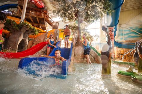 6 Fantastic Indoor Water Parks Wisconsin Dells Likes To Brag About