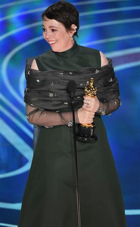 Olivia Colman Wins the Best Actress Award at the 2019 Oscars - Big World Tale