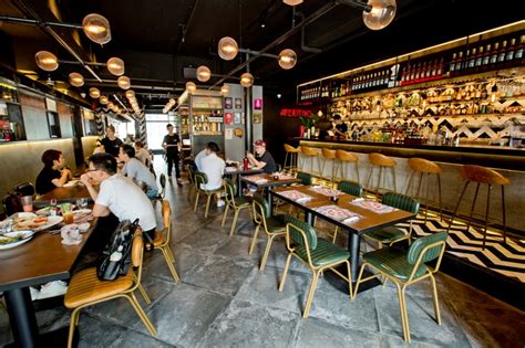 Bottega Nali Patio: The Same Great Pizza Comes Above Ground for a ...