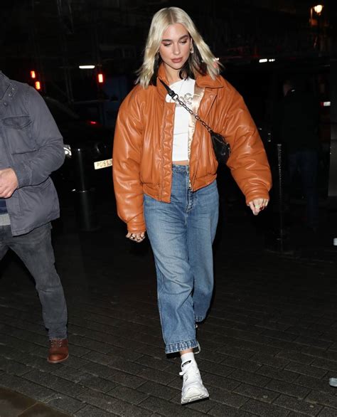 The 6 Best Celebrity Sneaker Outfits We're Copying ASAP | Who What Wear UK