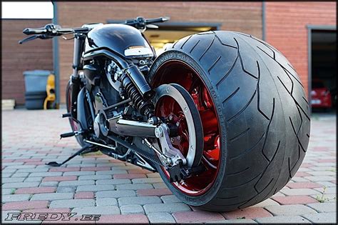 Meet the 'Mutant' Harley Davidson V-Rod Custom