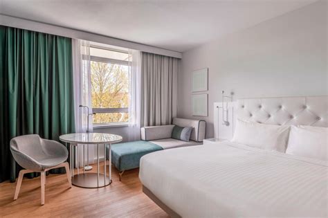 Modern Family Hotel Rooms | Munich Marriott Hotel