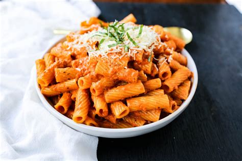 Creamy Roasted Red Pepper Pasta | Recipe Cart