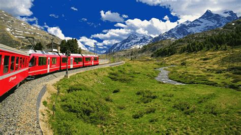 Best Scenic Train Rides in Switzerland (Views to Die For) - SwitzerLanding