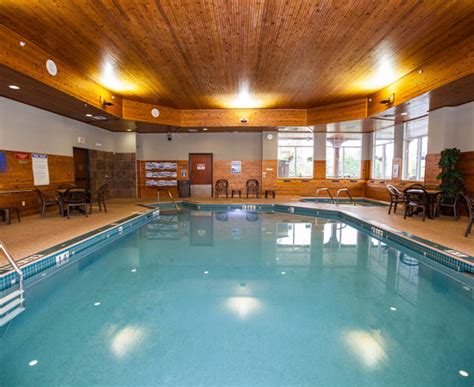 Comfort Suites Canal Park (Duluth, MN): What to Know BEFORE You Bring Your Family