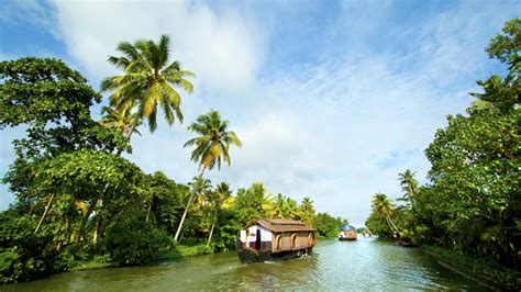 Kodaikanal Munnar Alleppey Tour Packages – Kerala Tour Packages Guide