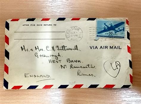 Envelope from US with no letter inside arrives 80 years later