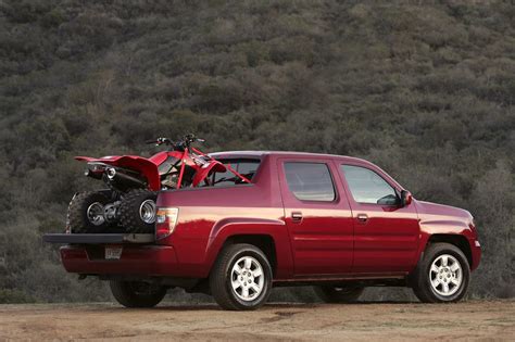 2006-14 Honda Ridgeline | Consumer Guide Auto