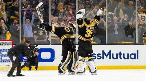 NHL Goalie Celebrations - Win Big Sports